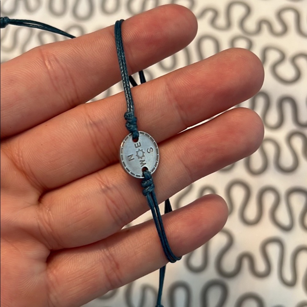 Multiple adjustable bracelets - Picture 8 of 10